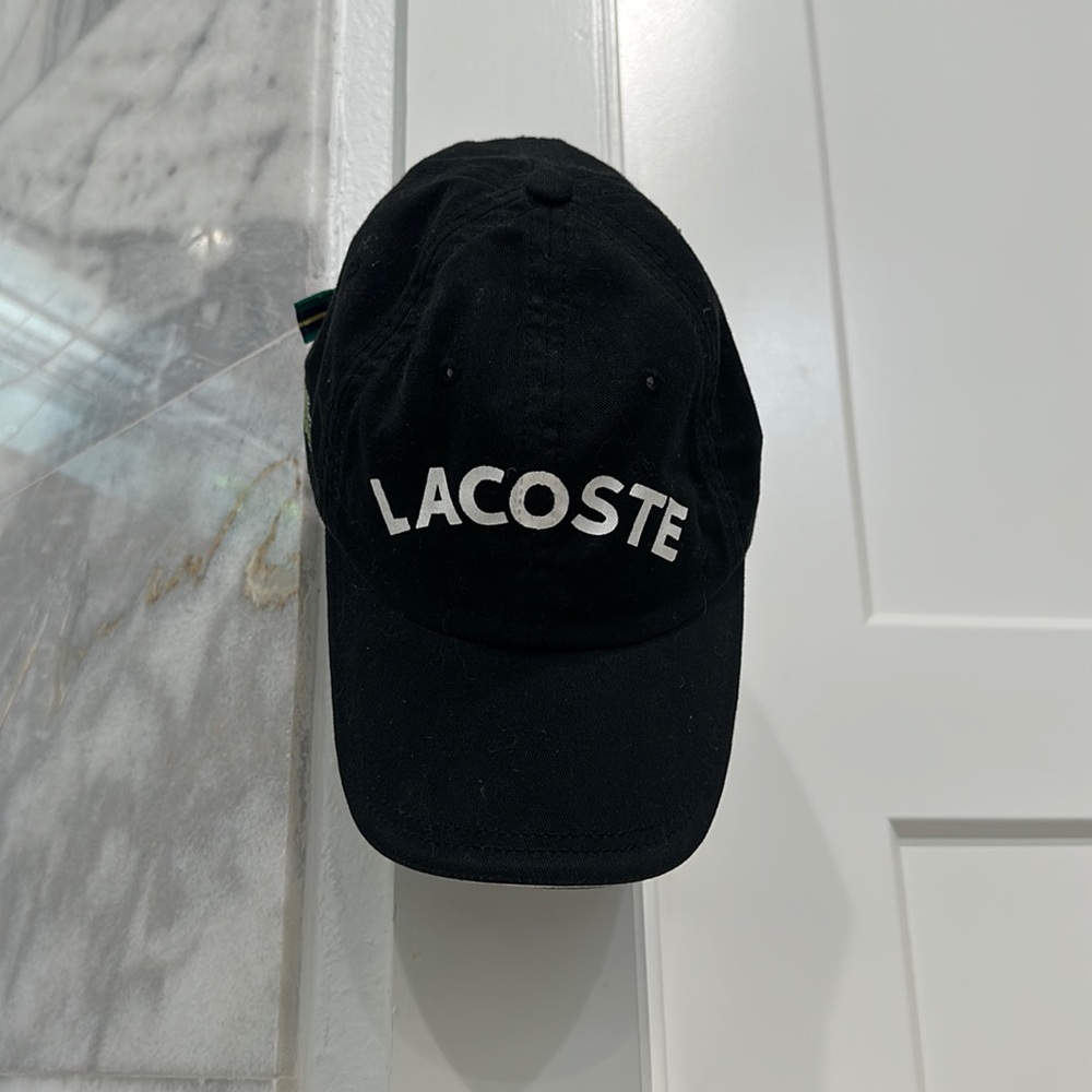 Lacoste logo black cap with adjustable back